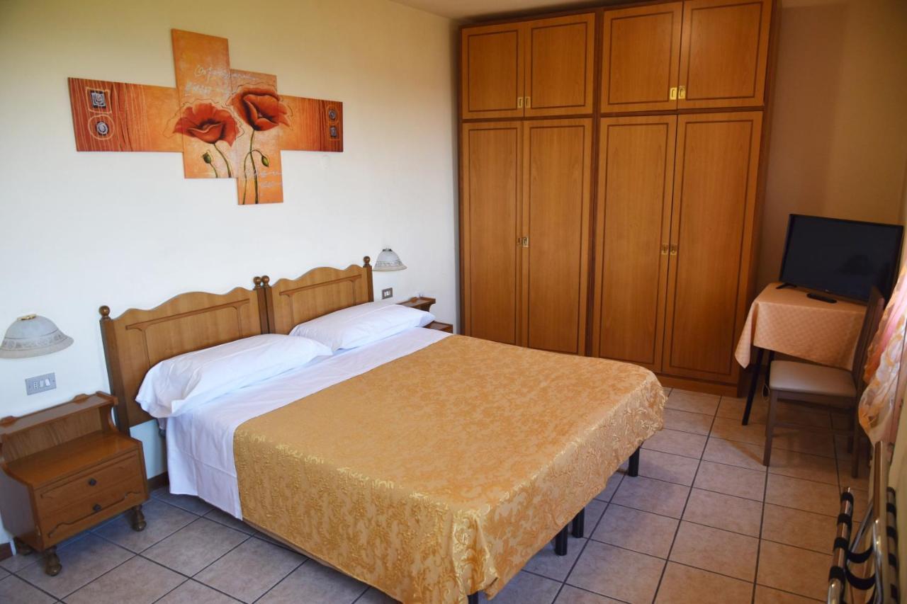 Amelia Hotel Momigno Extérieur photo